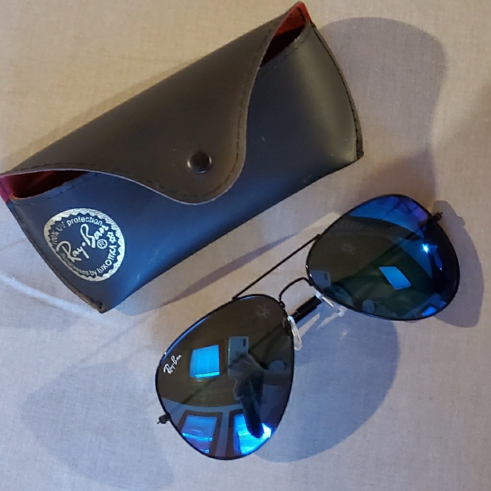 Ray-Ban Aviator sunglasses